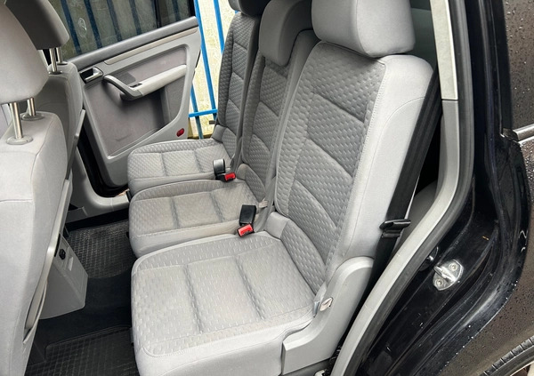 Volkswagen Touran cena 15500 przebieg: 273069, rok produkcji 2007 z Pajęczno małe 121